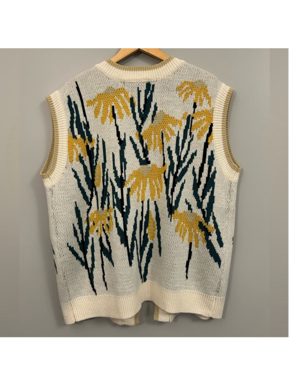 Aelfric Eden Cream Knit Floral Vest with Yellow and Green Motif Large - Picture 7 of 7